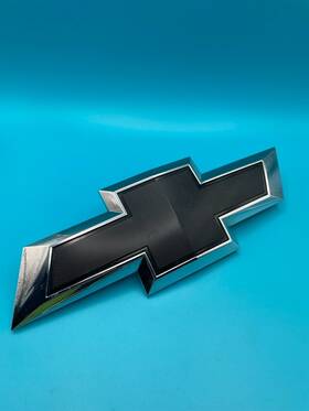 84701879 Chevrolet 2021 2022 2023 Chevy Tahoe Colorado Suburban Front Grille Emblem Logo