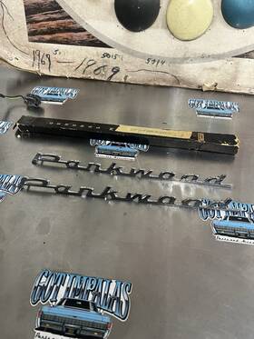 L-13-595p Chevrolet Nos 1960 Parkwood Wagon Front Fender Script Emblem Pair Oem A99
