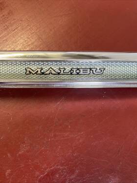 3948517 Chevrolet Malibu 1969 Dash Emblem Original Gm