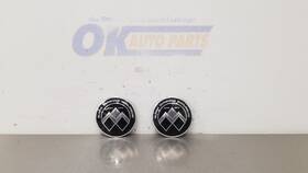 199.gm8513 Chevrolet Truck 13 Chevy Avalanche 1500 Rear Quarter Black Diamond Emblem Set Pair