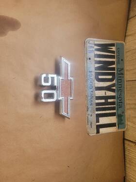 199.gm8967 Chevrolet Truck 1967 C50 Emblem Badge