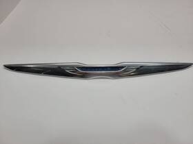 225.ch1k13 Chrysler 2011 12 13 14 200 Trunk Lid Emblem