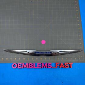 5002258 Chrysler 2011-2016 Town And Country Oem Factory Chrome Rear Trunk Gate Emblem