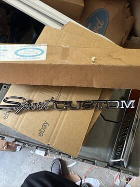 D0tz-9925622-c Dennis Carpenter Ind Bed Side Panel Name Plate Sport Custom 1970-72 Ford Truck