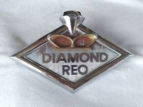 210200 Diamond Reo Vintage Truck Emblem #210200