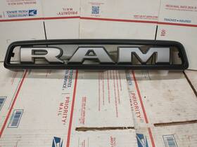 1003183aa-a Dodge 1003183aa 2013 - 2018 Ram Rebel Grille Emblem Part # #1003183aa