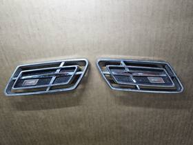 2254721 Dodge 2254720 Mopar Used And 1962 880 Roof Emblem Pair