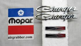 3613795 Dodge 1972 Charger Se Rallye Chrome Sail Panel C Pillar Emblem Nameplate W Arrows Set