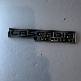 22-71735-000 Evolution Freightliner Inch Cascadia Badge Logo Emblem