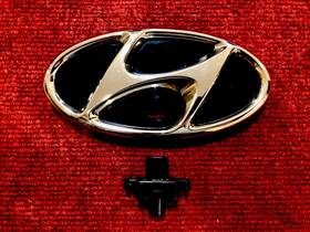86352-k4000 Factory/oem 19-23 Hyundai Kona Ev Front Bumper Badge Logo Emblem Oem-used
