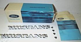 C5zz-16098-a Fomoco Ford Nos 64.5 65 Mustang Fender Name Plates