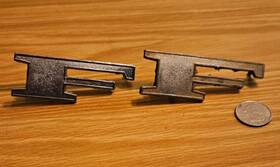 16577-e Ford 67-69 Pair Of Inch F Hood Emblem - Dot B -oem Vintage 2 With Pins