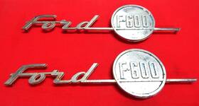 16721a Ford Pair Vtg F600 Truck Metal Emblem Badge Trim 1955 1956