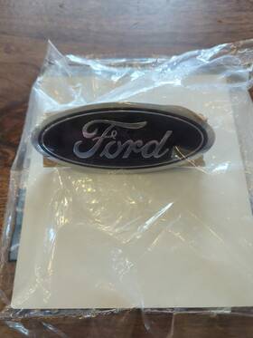 Gj5z-9942528-b Ford 2011426 Genuine Oem Rear Tailgate Emblem Badge Free Shipping