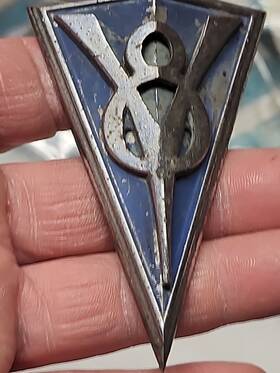 40-8221 Ford 1934 V8 Radiator Grill Emblem P/n Vintage Original Oem Og Paint