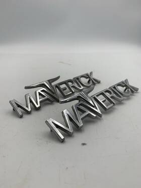 6250398aa Ford 6250398 Pair 1973-74 Maverick Front Fender Emblems D5bb With Pins