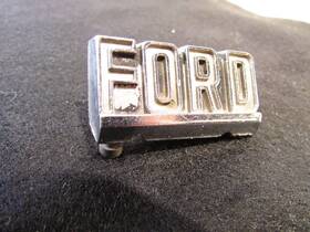704-3516-a Ford Original Custom 300 Trunk Key Lock Badge Emblem 1957 Only Pn 7043516-a