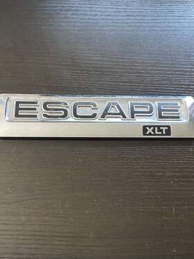 8l84-7843156-aa Ford 2008-2012 Escape Xlt Rear Emblem Nameplate Badge