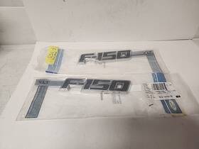 9l3z-16720-c Ford Pair Fender Trim Nameplate Xlt 150 2009-14 Genuine Oem 180