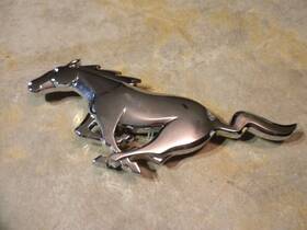 Ar3z-8a224-aa Ford 10 11 12 Mustang Base Pony Emblem Oem Genuine