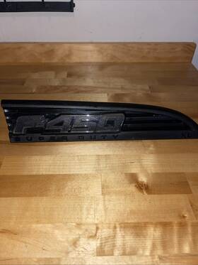 Bc34-45000a73-ab Ford 2011-16 F450 Super Duty Xl Right Passenger Side Fender Emblem Oem. Genuine