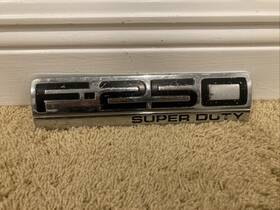 C34-9943156-d-c Ford 05-07 F250 F-250 Lariat Super Duty Fender Emblem Badge Logo Plate Oem 2005