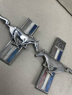 C4zb-16c229-b Ford C4zb-16c228-b/c4zb-16c229-b 1964 1968 Mustang Front Fender Emblems