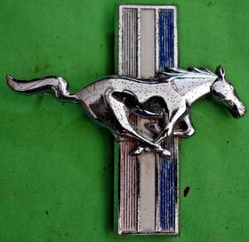 C4zb-16c229b Ford C4zb16c229 Oem 1964 Mustang Chrome Side Emblem Vintage