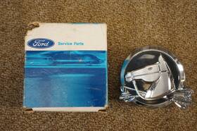 C6az-16229-f Ford Nos 1966 Country Squire Galaxie Station Wagon Fender Horse Emblem Ornament