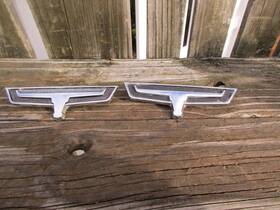 C6db-6642514-a Ford Original 1966-1967 Ranchero Tailgate Badges