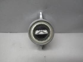 C6oz-8213-e Ford 66 Fairlane 500 Grill Ornament