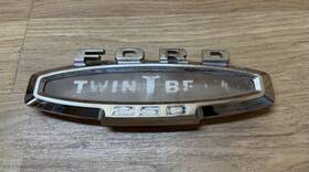 C6tb-16720-b Ford C6tb16720b Vintage 1965 1966 Twin I Beam 250 Emblem Nice Chrome