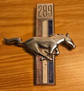 C75b-16c229-a Ford 67-68 Right Mustang Inch 289 Fender Emblem - P/n With Pins