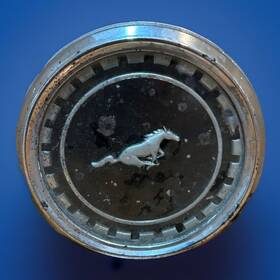 C9zb-63517001-b Ford 1969 Mach 1 Mustang Fastback Lh Roof Emblem