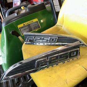 Cc34-25000a73-baw Ford 2011-2016 F250 Super Duty Xlt L And R Fender Emblem Pair Oem