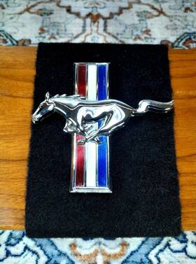 Crz8-16c228-b Ford A Fine 1964.5 - 68 Mustang Original Left Hand Pony Chrome Emblem
