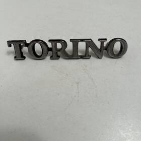 D2ob-16098 Ford 1972 Torino Metal Badge Emblem #d2ob-16098
