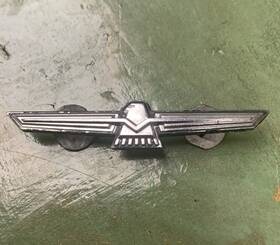 D2sz-6504463-b Ford Nos 1972 1973 Thunderbird Dash Emblem