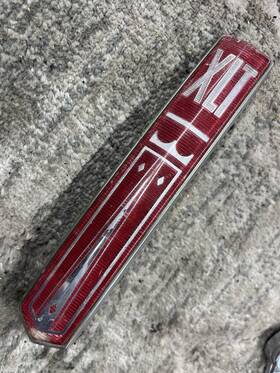 D3tz-8213-a Ford 1973-1976 Truck Xlt Grille Emblem Ornament F100 F150 F250 Original