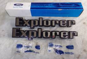 D3tz-9925622-d Ford Emblems Inch Explorer Pair 1973/79 F100/350 Truck Nos
