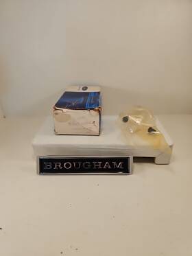 D5mb-16b114aa Ford D5my-16098-a Nos 1975 Brougham Name Plate Oem