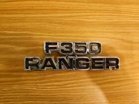 D7tb-16702-gwb Ford 1977-1979 Vintage F350 Fender Emblem - Used Pins Intact