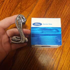 D7zb-8b369-ab Ford Vintage Nos 1974-1978 Mustang Ii Cobra Grille Emblem Rare