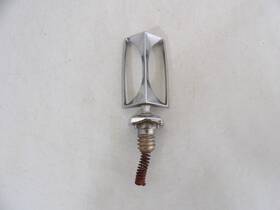 D8db-8b343aa Ford Oem 1975 1976 1977 1978 1979 1980 - 1981 Granada Hood Ornament Emblem
