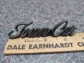 E1vb-5442550-bb Ford 1981 - 1988 Lincoln Inch Town Car Front Fender Badge Logo Emblem