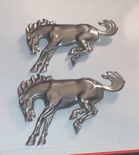 E37b-16c144-aa Ford Vintage Oem Bronco Chrome Horse Emblems Very Nice Set Of 2