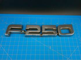E71b-16b114-bb Ford Vintage F-250 Metal Emblem Badge Oem Truck Nameplate Trim