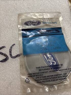 E8az-1137-b Ford E8az-1137-b. 88 91 Ltd Crown Victoria. Wheel Cover Emblem. Orig. Nos