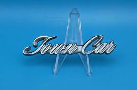 E9vb-5442-aa Ford E8vb-5442-aa 1988-1989 Lincoln Town Car Script Emblem Badge Oem