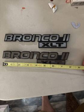 E97b-16b114 Ford Vtg 1989 90 Bronco Ii Xlt Vehicle Emblem Badge